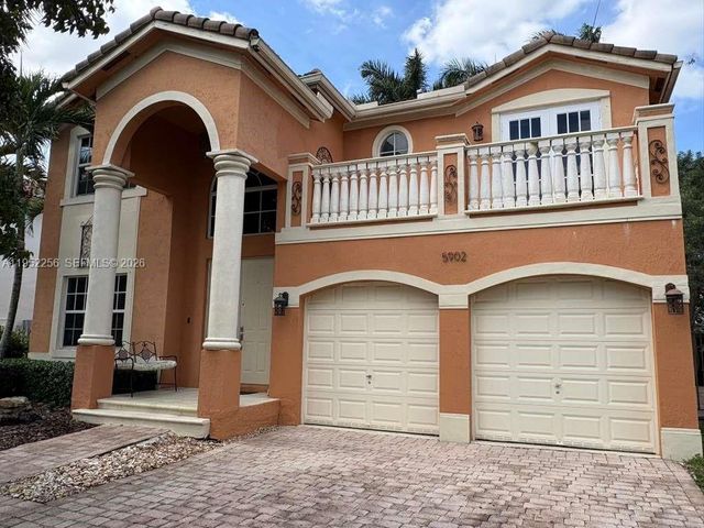 5902 SW 166th Ct, Miami, FL 33193