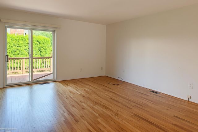 8755 Sterling Street, Center Line, MI 48015