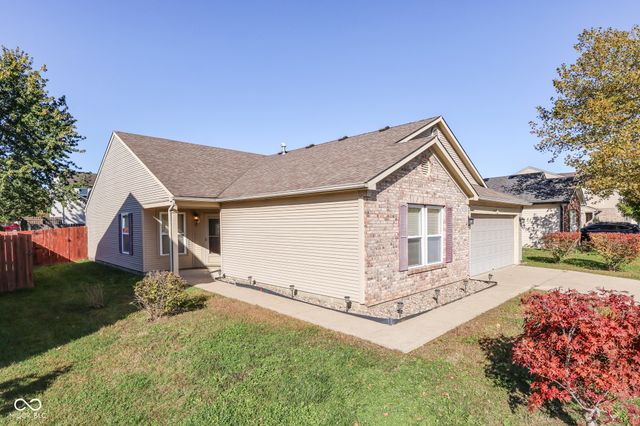 5712 Grassy Bank Drive, Indianapolis, IN 46237