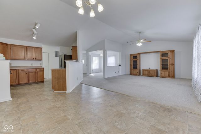 5712 Grassy Bank Drive, Indianapolis, IN 46237