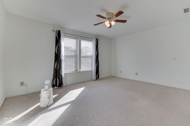 5712 Grassy Bank Drive, Indianapolis, IN 46237