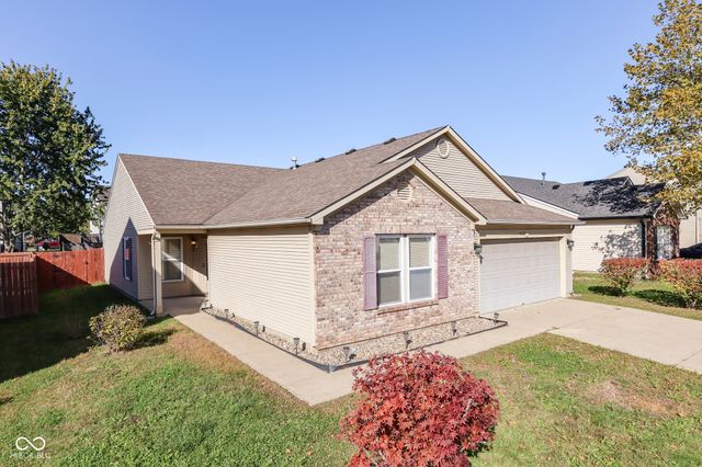 5712 Grassy Bank Drive, Indianapolis, IN 46237
