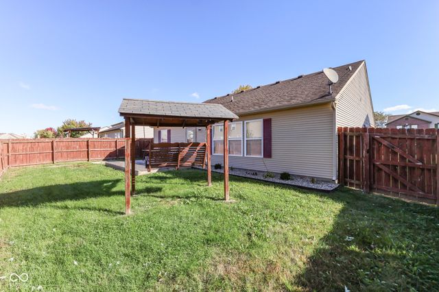 5712 Grassy Bank Drive, Indianapolis, IN 46237
