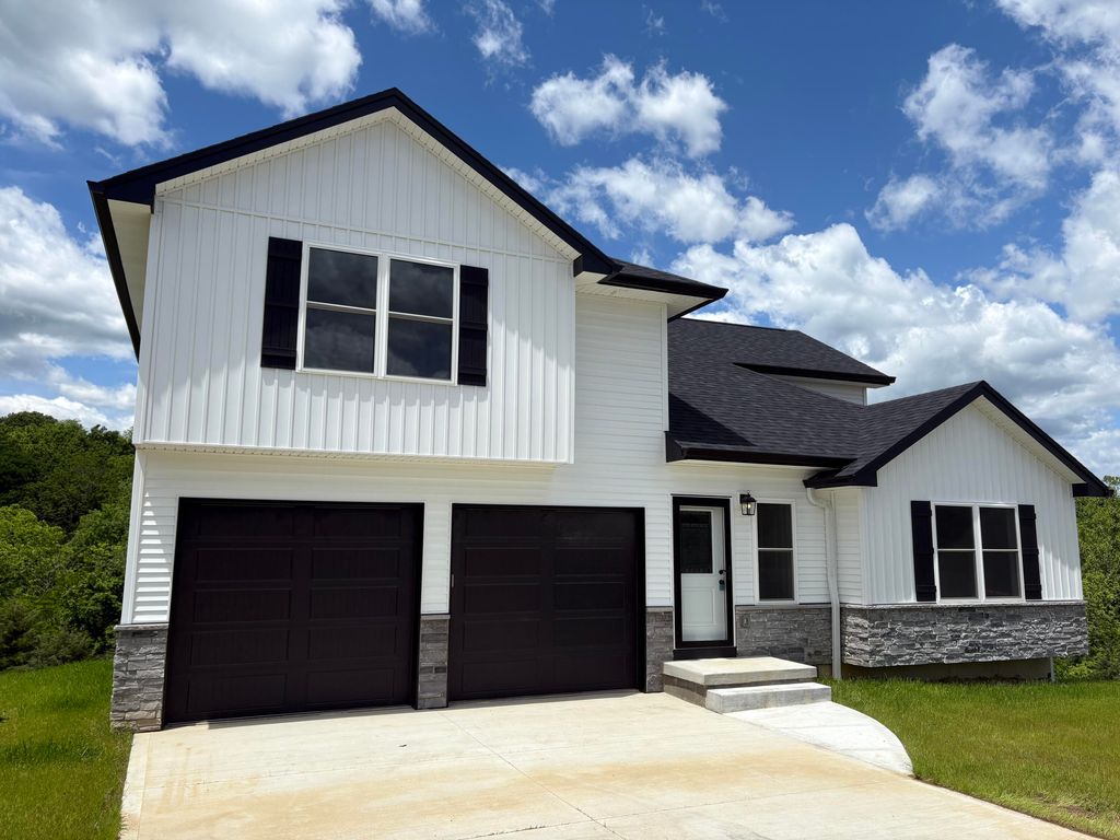 160 Saddlebrook Lane, Dry Ridge, KY 41035