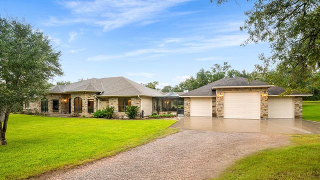 1114 Star Ridge Road, Weimar, TX 78962