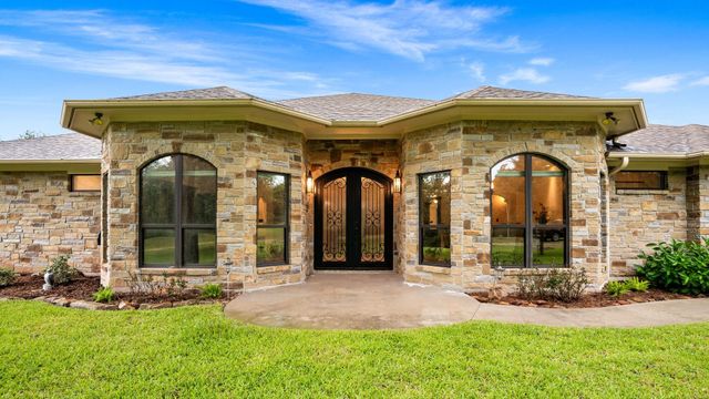 1114 Star Ridge Road, Weimar, TX 78962