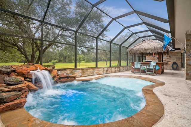 1114 Star Ridge Road, Weimar, TX 78962