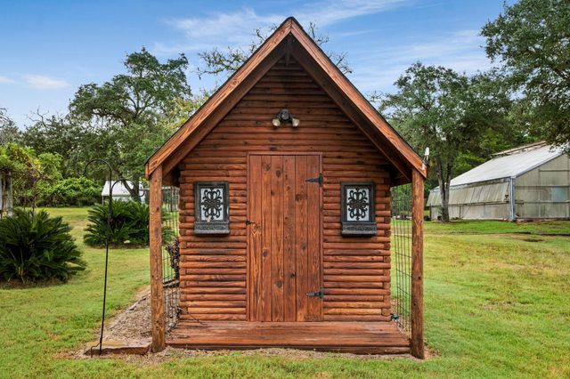 1114 Star Ridge Road, Weimar, TX 78962