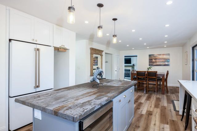 1790 Sunshine Valley Road, Moss Beach, CA 94038