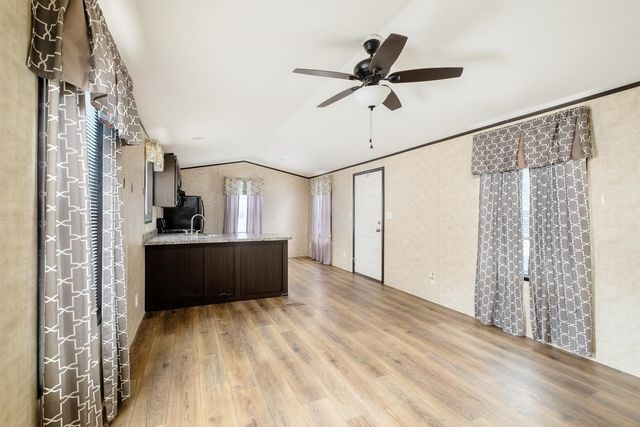 34 Pineland Park Road, Milton, NH 03851