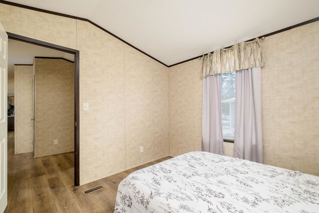 34 Pineland Park Road, Milton, NH 03851