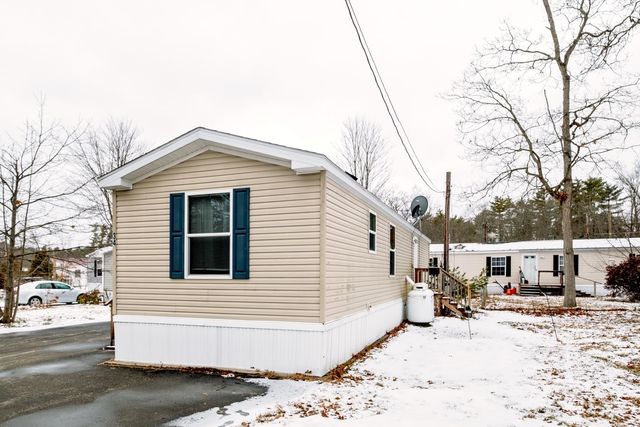 34 Pineland Park Road, Milton, NH 03851