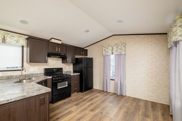 34 Pineland Park Road, Milton, NH 03851