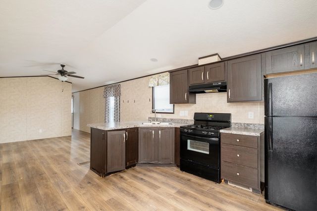 34 Pineland Park Road, Milton, NH 03851