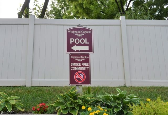 37 Sandra Circle 4, Westfield Town, NJ 07090