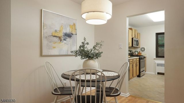 37 Sandra Circle 4, Westfield Town, NJ 07090