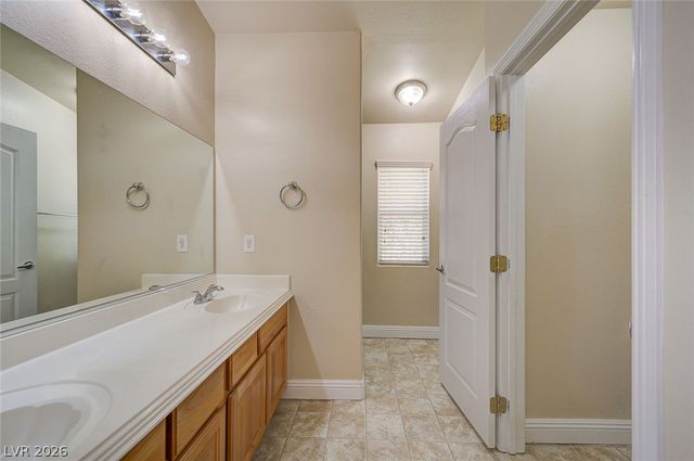 8744 Traveling Breeze Avenue 102, Las Vegas, NV 89178