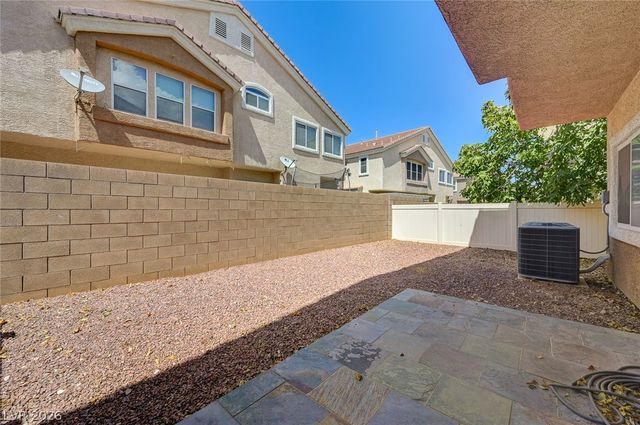 8744 Traveling Breeze Avenue 102, Las Vegas, NV 89178