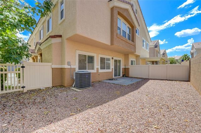 8744 Traveling Breeze Avenue 102, Las Vegas, NV 89178