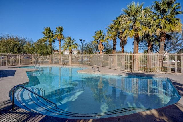 8744 Traveling Breeze Avenue 102, Las Vegas, NV 89178