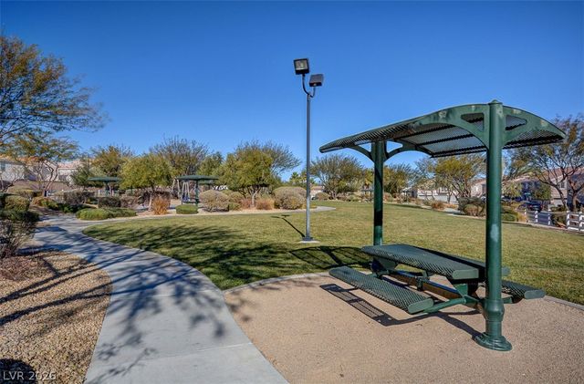 8744 Traveling Breeze Avenue 102, Las Vegas, NV 89178