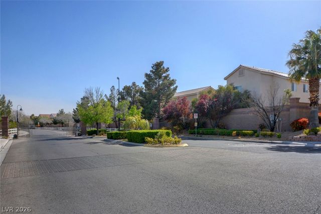 8744 Traveling Breeze Avenue 102, Las Vegas, NV 89178