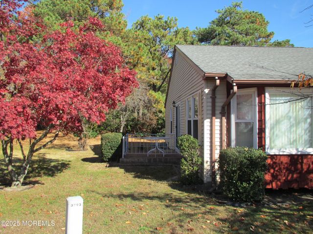 9A Ardsley Avenue 64, Whiting, NJ 08759
