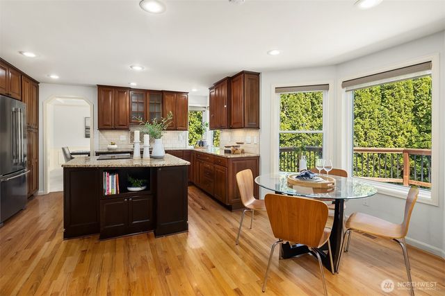 4718 191st Place NE, Sammamish, WA 98074