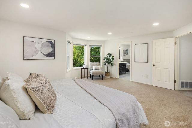 4718 191st Place NE, Sammamish, WA 98074