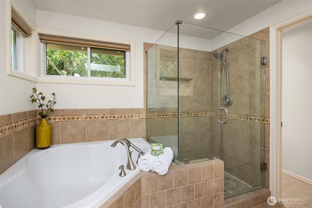 4718 191st Place NE, Sammamish, WA 98074