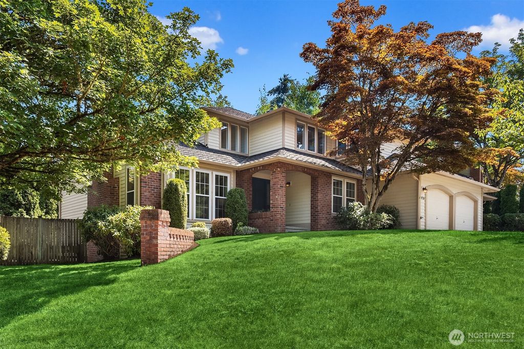4718 191st Place NE, Sammamish, WA 98074