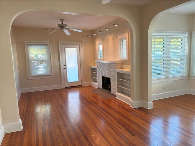 1118 23RD AVENUE N, St Petersburg, FL 33704
