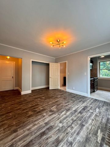 20 Chestnut St 103, Malden, MA 02148