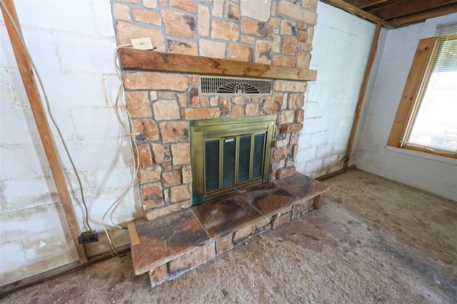31050 Curran Beach, Dowagiac, MI 49047