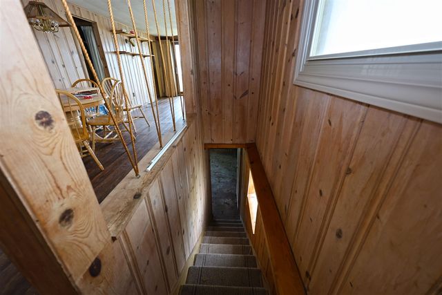 31050 Curran Beach, Dowagiac, MI 49047