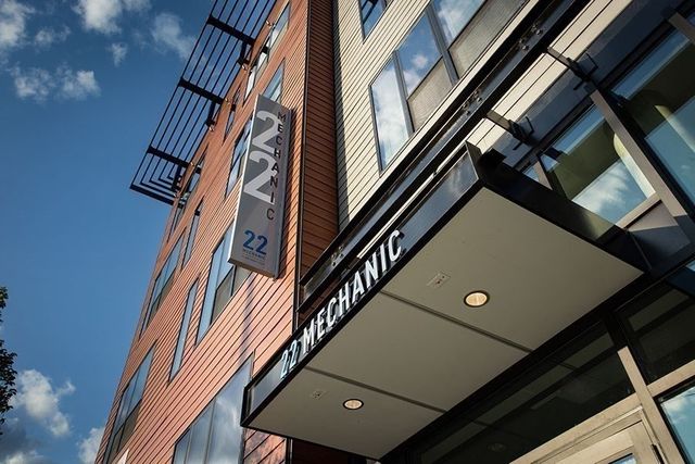 22 Mechanic 204, Quincy, MA 02169