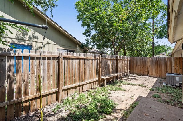900 Fieldwood DR, Austin, TX 78758