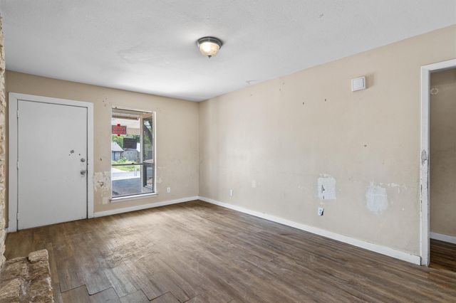 900 Fieldwood DR, Austin, TX 78758