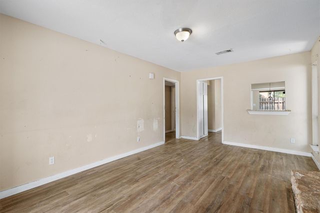 900 Fieldwood DR, Austin, TX 78758