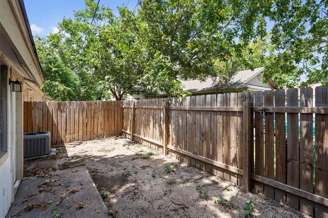 900 Fieldwood DR, Austin, TX 78758