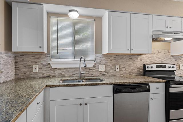 900 Fieldwood DR, Austin, TX 78758