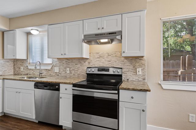 900 Fieldwood DR, Austin, TX 78758