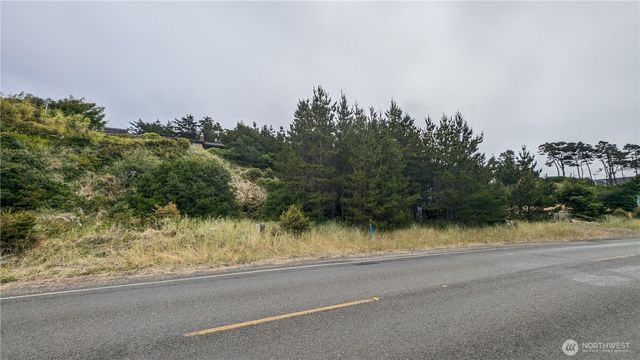 30010 I Street, Ocean Park, WA 98640