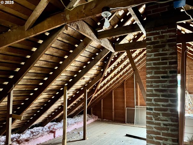 385 Se TOWNSHIP Rd, Canby, OR 97013