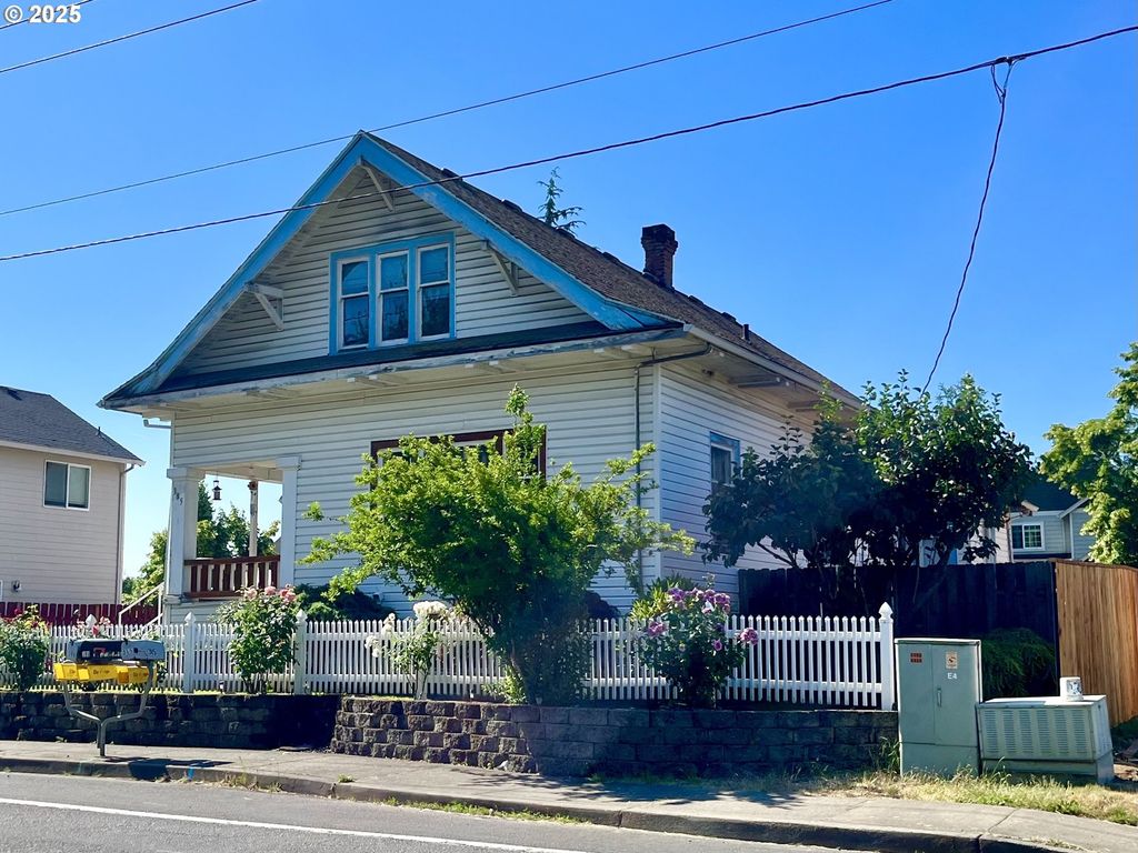 385 Se TOWNSHIP Rd, Canby, OR 97013