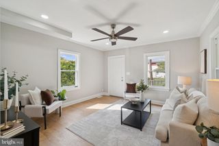 4914 22ND ST N, Arlington, VA 22207