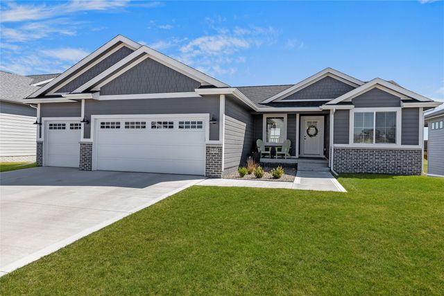 980 Daybreak Drive, Waukee, IA 50263