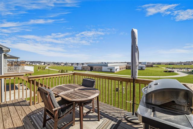 980 Daybreak Drive, Waukee, IA 50263