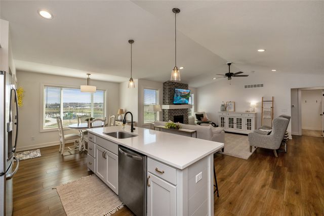 980 Daybreak Drive, Waukee, IA 50263