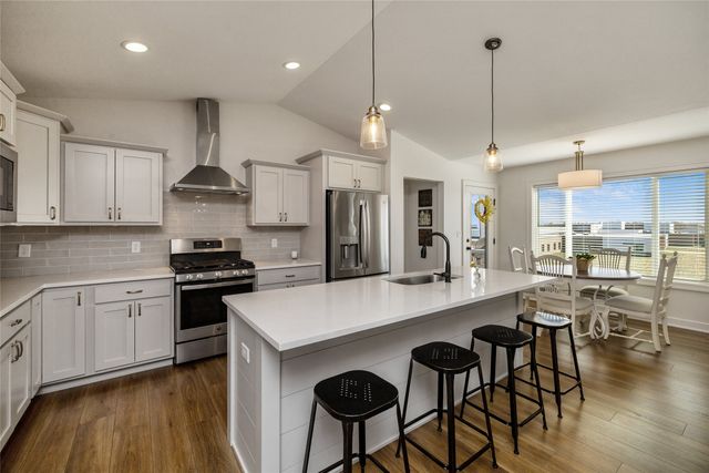 980 Daybreak Drive, Waukee, IA 50263